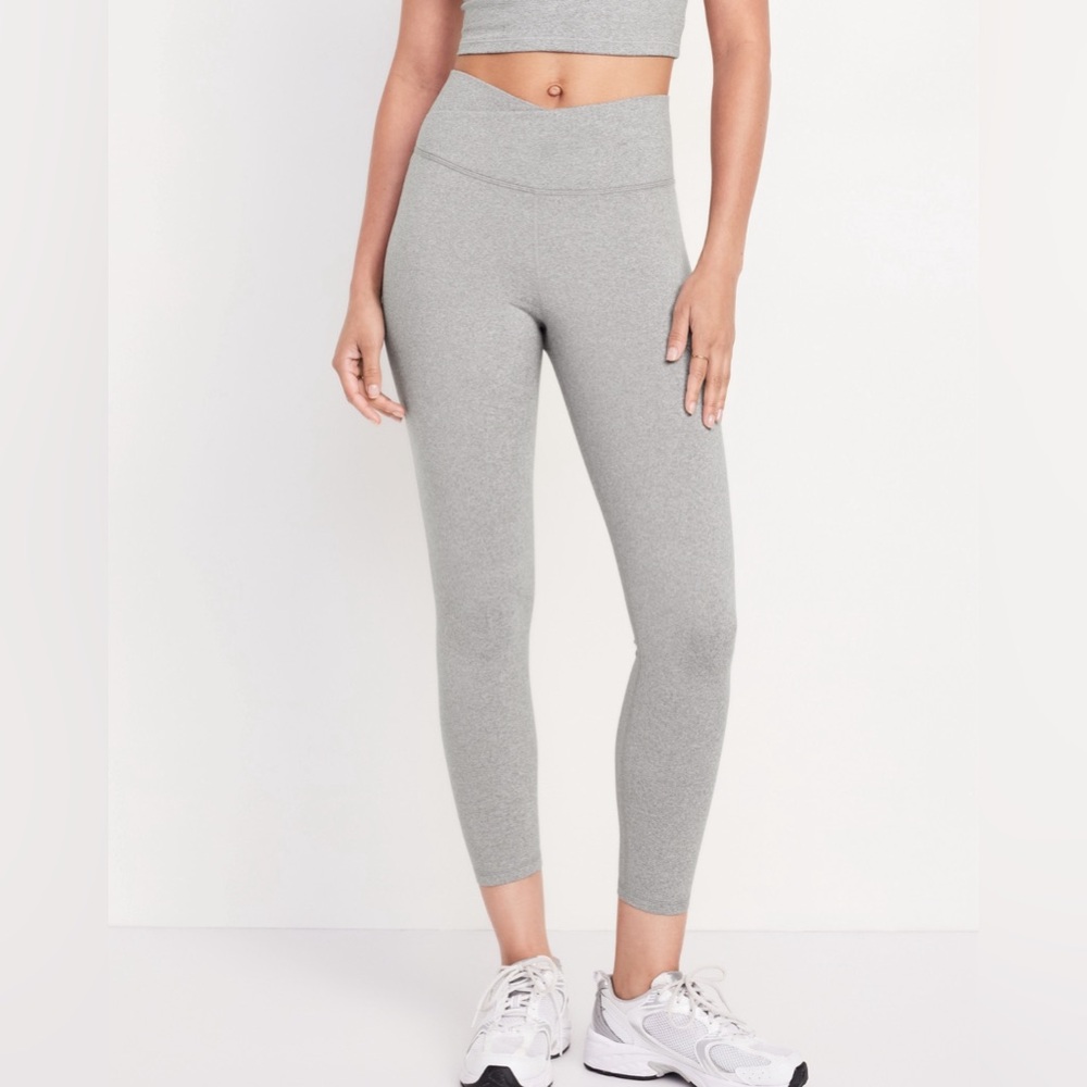 Old Navy Women’s Extra High Waisted CloudComfy 7/8 Leggings XXL Grey